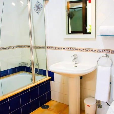 Villa Calamares With Heated Pool And Air Conditioning *