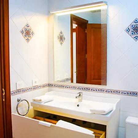 Calamares With Heated Pool And Air Conditioning * Playa Blanca (Lanzarote)